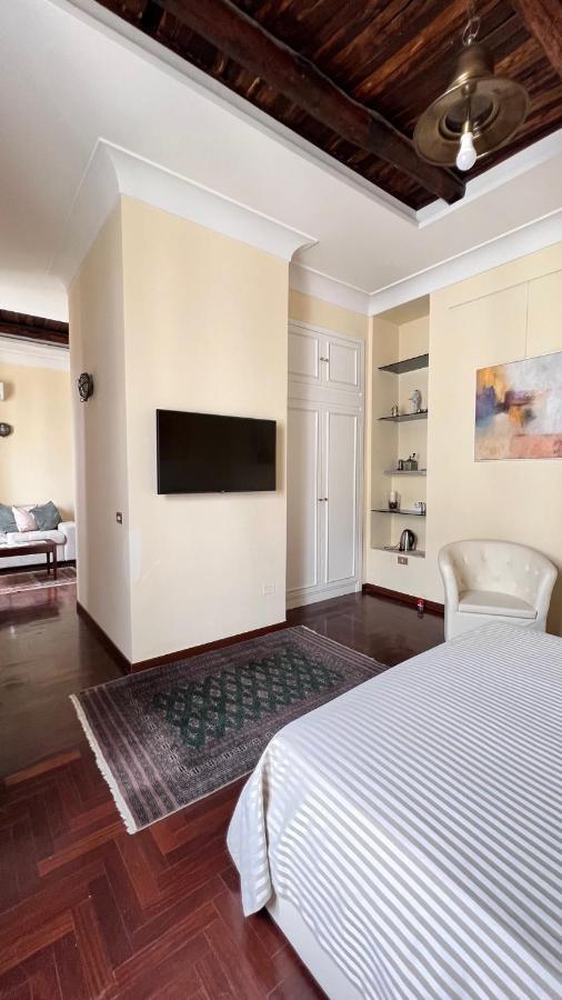 Calabritto Suite Неаполь Экстерьер фото