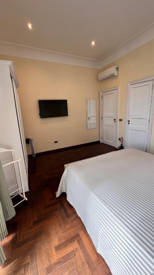 Calabritto Suite Неаполь Экстерьер фото