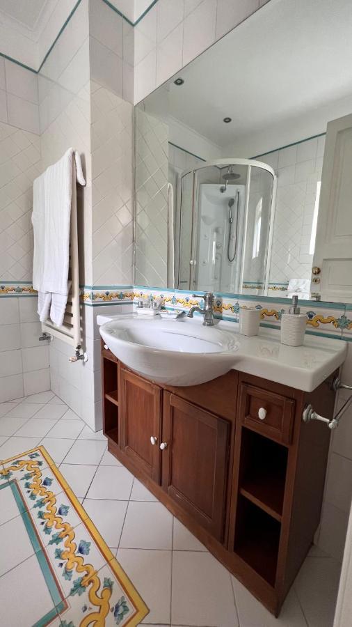 Calabritto Suite Неаполь Экстерьер фото
